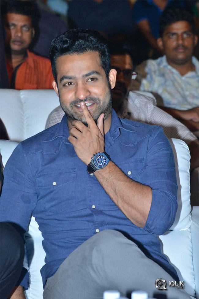 Naa-Nuvve-Pre-Release-Function-Photos